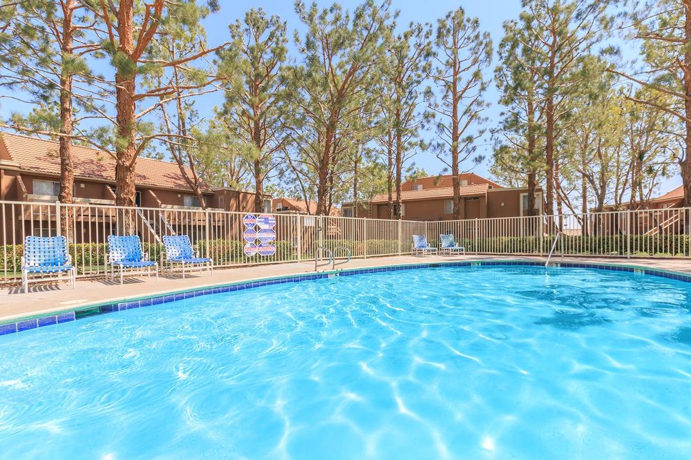 BARSTONIAN APARTMENTS Updated August 2024 13 Reviews 3325 Jasper