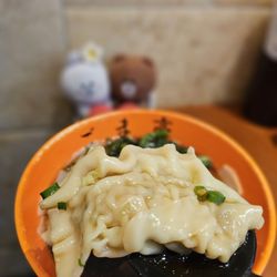 Goma Tei Ramen Ala Moana - The Japanese won ton is large!