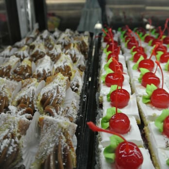 La Gran Uruguaya Bakery - More sweets to lose your mind in. - Bakeries Near Me - Jackson Heights, New York