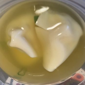 Ming Garden Restaurant - Wonton soup - Chinese Near Me - Cromwell, Connecticut