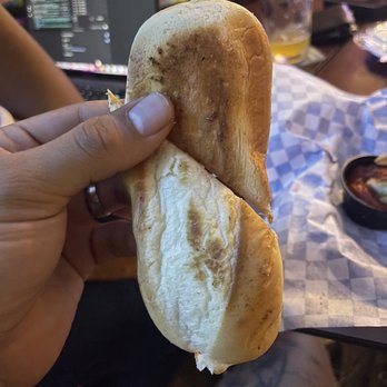 The Goose Pub N Eatery - Garlic bread - Pubs Near Me - Bellevue, Washington