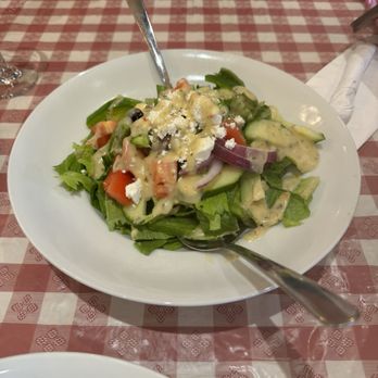 Mama Cucina - Greek salad - Italian Near Me - Niagara-on-the-Lake, Ontario Mama Cucina - Greek salad - Italian Near Me - Niagara-on-the-Lake, Ontario