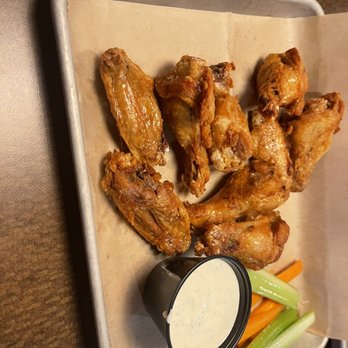 Bone Heads BBQ Saline - Bone in wing, no sauce. They are very plain but crispy. - Barbeque Near Me - Saline, Michigan