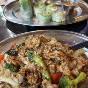 Noodle Nation - Drunken noodle and fresh rolls - Thai Near Me - Mountlake Terrace, Washington Noodle Nation - Drunken noodle and fresh rolls - Thai Near Me - Mountlake Terrace, Washington