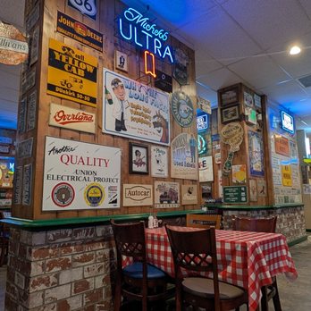 Jake's Roadhouse - Interior - Barbeque Near Me - Monrovia, California
