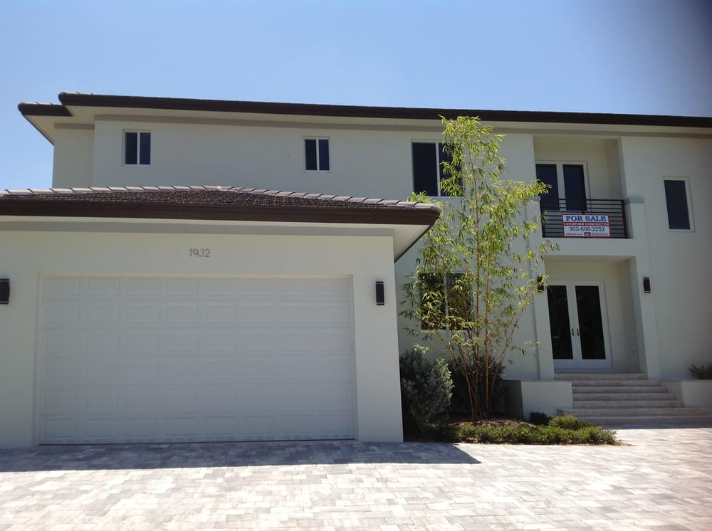 Slide of Estrada Roofing