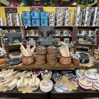 Mercado Gonzalez - Tortilla press, warmers, molcajete...buenelo makers!!! - Mexican Near Me - Costa Mesa, California Mercado Gonzalez - Tortilla press, warmers, molcajete...buenelo makers!!! - Mexican Near Me - Costa Mesa, California