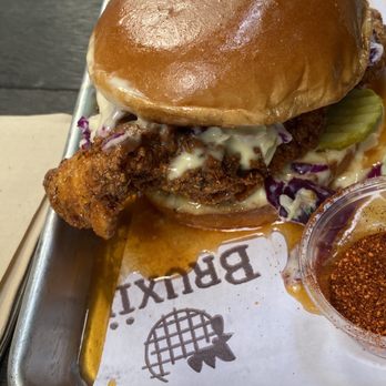 Bruxie - Apparently this is "original" aka "no sauce" Looks like honey gushing out to me... - Chicken Shop Near Me - Davis, California Bruxie - Apparently this is "original" aka "no sauce" Looks like honey gushing out to me... - Chicken Shop Near Me - Davis, California