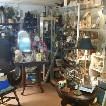 E.N. Miller Antique Mall's - Antiques Near Me - Verona, Pennsylvania E.N. Miller Antique Mall's - Antiques Near Me - Verona, Pennsylvania