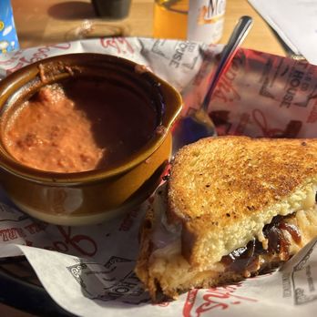 Gaul & Co. Malthouse - Grilled cheese with tomato soup. - New American Near Me - Philadelphia, Pennsylvania Gaul & Co. Malthouse - Grilled cheese with tomato soup. - New American Near Me - Philadelphia, Pennsylvania