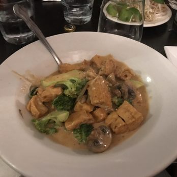 Pho Vietnam Restaurant - Red Curry & Coconut Milk - Vietnamese Near Me - Danbury, Connecticut