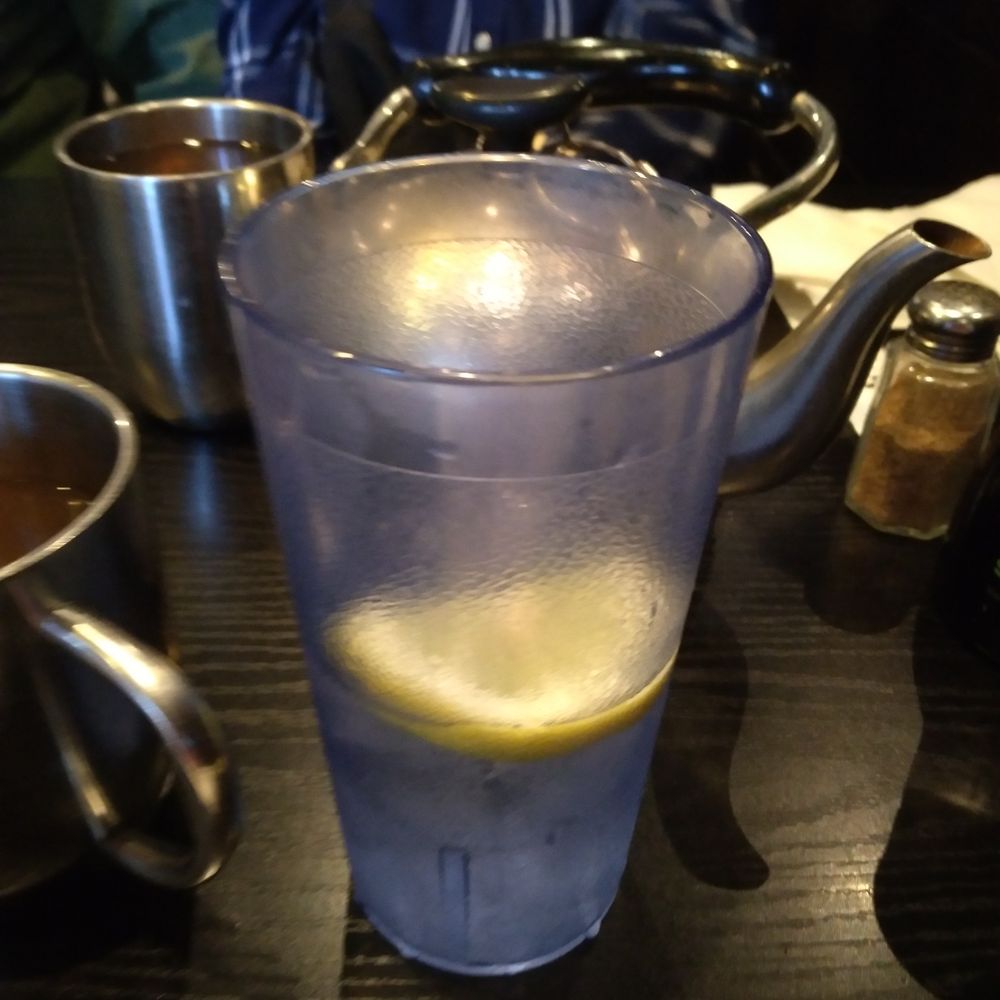 ice water w/ lemon these cup don't get refills ice water w/ lemon these cup don't get refills