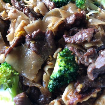 The Lunch Box - Pad See Yew - Thai Near Me - Ventura, California The Lunch Box - Pad See Yew - Thai Near Me - Ventura, California