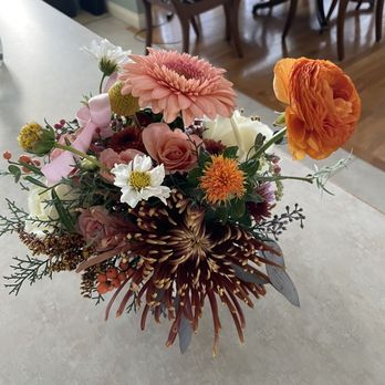 Flora and Fauna Flowers - Floral Designers Near Me - Columbus, Indiana