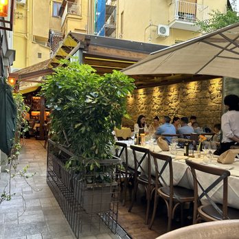 Donna Sofia - Italian Near Me - Sorrento, NA