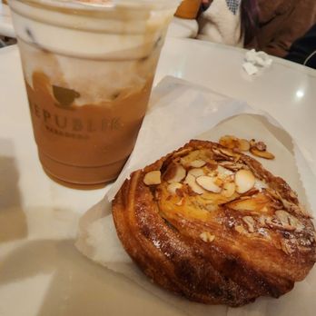 Republik Coffee - Vietnamese Cold Brew and croissants - Coffee & Tea Near Me - Pasadena, California Republik Coffee - Vietnamese Cold Brew and croissants - Coffee & Tea Near Me - Pasadena, California