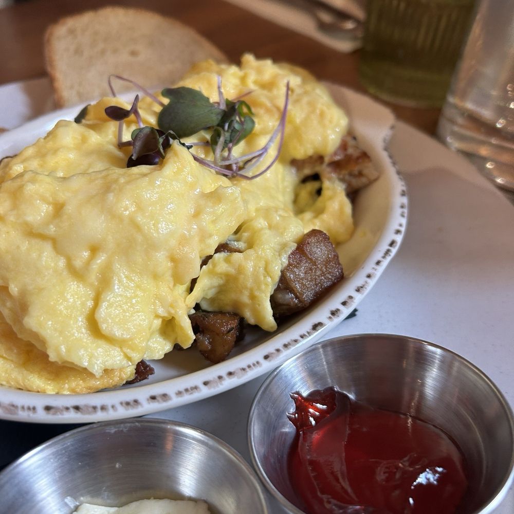 Dolce Arte - Nana's Veggie Skillet and the jelly I was raving about! - Cafes Near Me - Chicago, Illinois Dolce Arte - Nana's Veggie Skillet and the jelly I was raving about! - Cafes Near Me - Chicago, Illinois