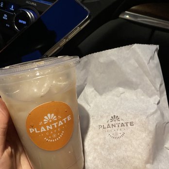 Plántate Café - Hojicha and Chocolate Concha - Coffee & Tea Near Me - Burbank , California Plántate Café - Hojicha and Chocolate Concha - Coffee & Tea Near Me - Burbank , California