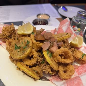 Boon Fly Cafe - Southern Fried Calamari - American Near Me - Napa, California