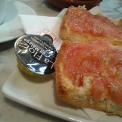 Cafenet - Tostadas de tomate con aceite