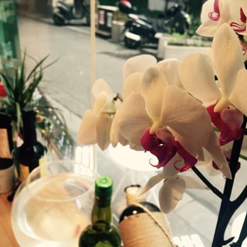 0/Gustave - Wine Bars Near Me - Paris, 75