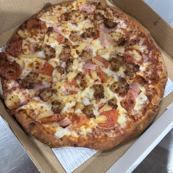 Milan's Pizza - Pizza Near Me - Reseda, California