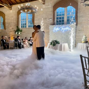 DJ Duni Entertainment - Cold Sparklers and dancing in the cloud @ Coral Gables Womans club - DJs Near Me DJ Duni Entertainment - Cold Sparklers and dancing in the cloud @ Coral Gables Womans club - DJs Near Me
