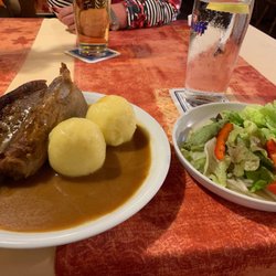 Zum Mönchshof - Schaufele, klossen and salat