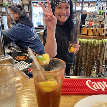 Canyonlands - Melanie giving us a peace sign. - Beer Bar Near Me - Williams, Arizona