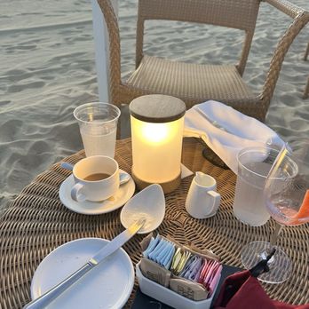 Galley Beach - Outside table for sunset - Seafood Near Me - Nantucket, Massachusetts