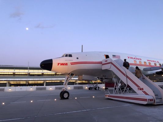 Connie Cocktail Lounge by null