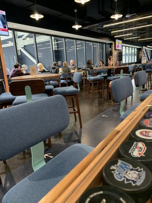 32 Bar & Grill by null