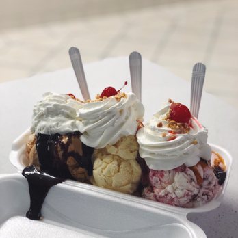 The Sweet Oasis - Ice Cream & Frozen Yogurt Near Me - Norridge, Illinois