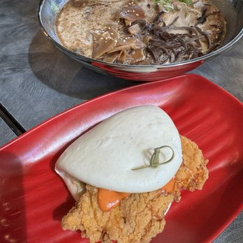 Shiromaru - Spicy fried chicken bao and black tonkotsu ramen - Ramen Near Me - Troy, Michigan Shiromaru - Spicy fried chicken bao and black tonkotsu ramen - Ramen Near Me - Troy, Michigan