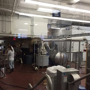 UConn Dairy Bar - You can watch the ice cream being made! - Ice Cream & Frozen Yogurt Near Me - Storrs, Connecticut UConn Dairy Bar - You can watch the ice cream being made! - Ice Cream & Frozen Yogurt Near Me - Storrs, Connecticut