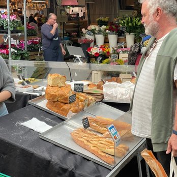Marché des Capucins - Farmers Market Near Me - Bordeaux, 33 Marché des Capucins - Farmers Market Near Me - Bordeaux, 33