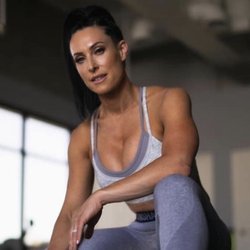 Maximum Airbrush Tan - Fitness shoot!