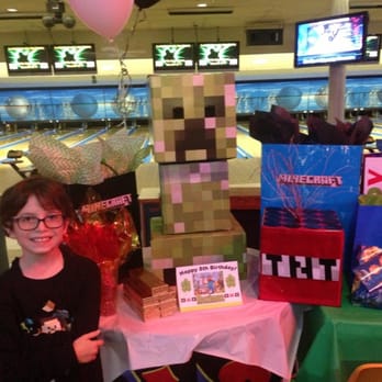 Mirabelle Cafe - MINECRAFT display for Max's party! - Desserts Near Me - Fair Oaks, California Mirabelle Cafe - MINECRAFT display for Max's party! - Desserts Near Me - Fair Oaks, California