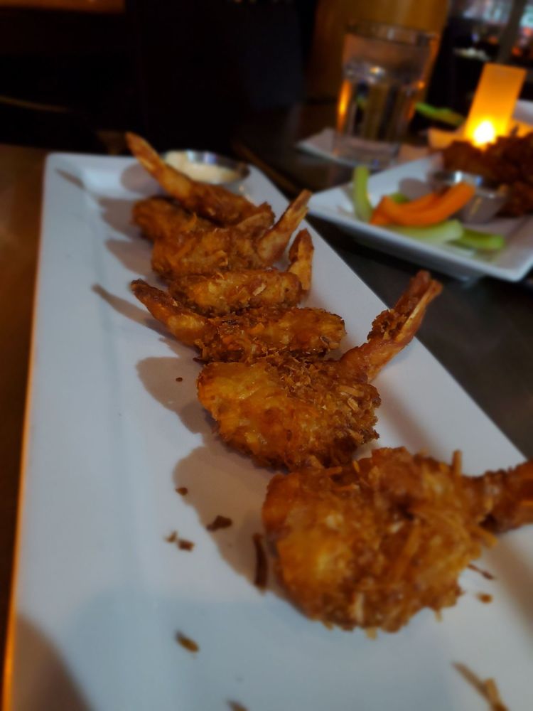 THE BAYSIDE LOUNGE 72 Photos & 105 Reviews 1755 Davie Street