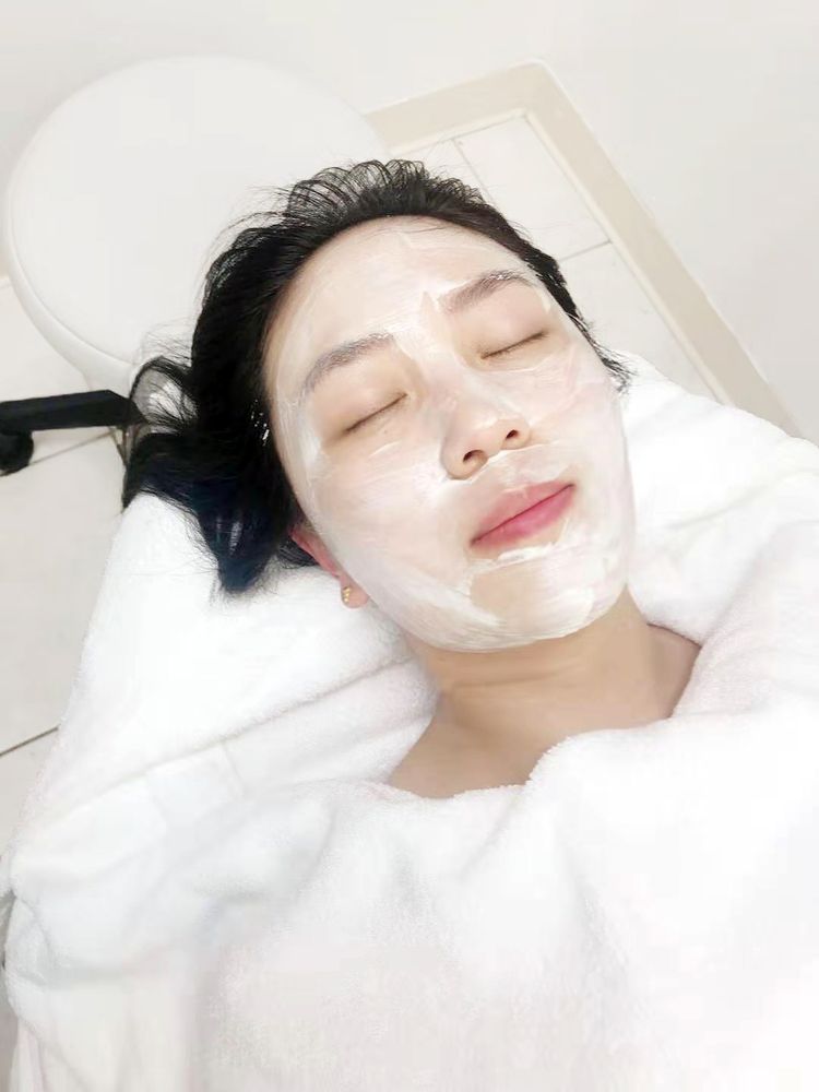 Le Petit Esthetics Logo