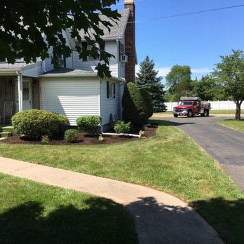 JTL Landscape Solutions - a driveway and a house - Landscaping Near Me - Meriden, Connecticut JTL Landscape Solutions - a driveway and a house - Landscaping Near Me - Meriden, Connecticut