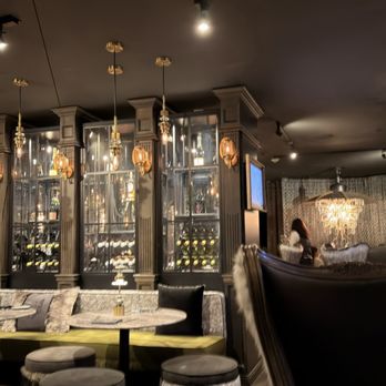 Wolf by Vanderpump at Caesars Republic Scottsdale - Dining area - Cocktail Bars Near Me - Scottsdale, Arizona Wolf by Vanderpump at Caesars Republic Scottsdale - Dining area - Cocktail Bars Near Me - Scottsdale, Arizona