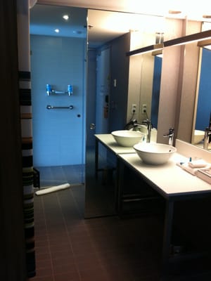 Aloft Brussels Schuman by null