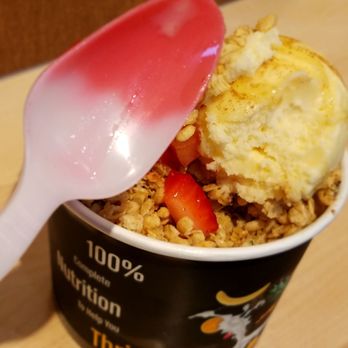 Rush Bowls - Color changing spoons ! - Acai Bowls Near Me - Columbus, Ohio