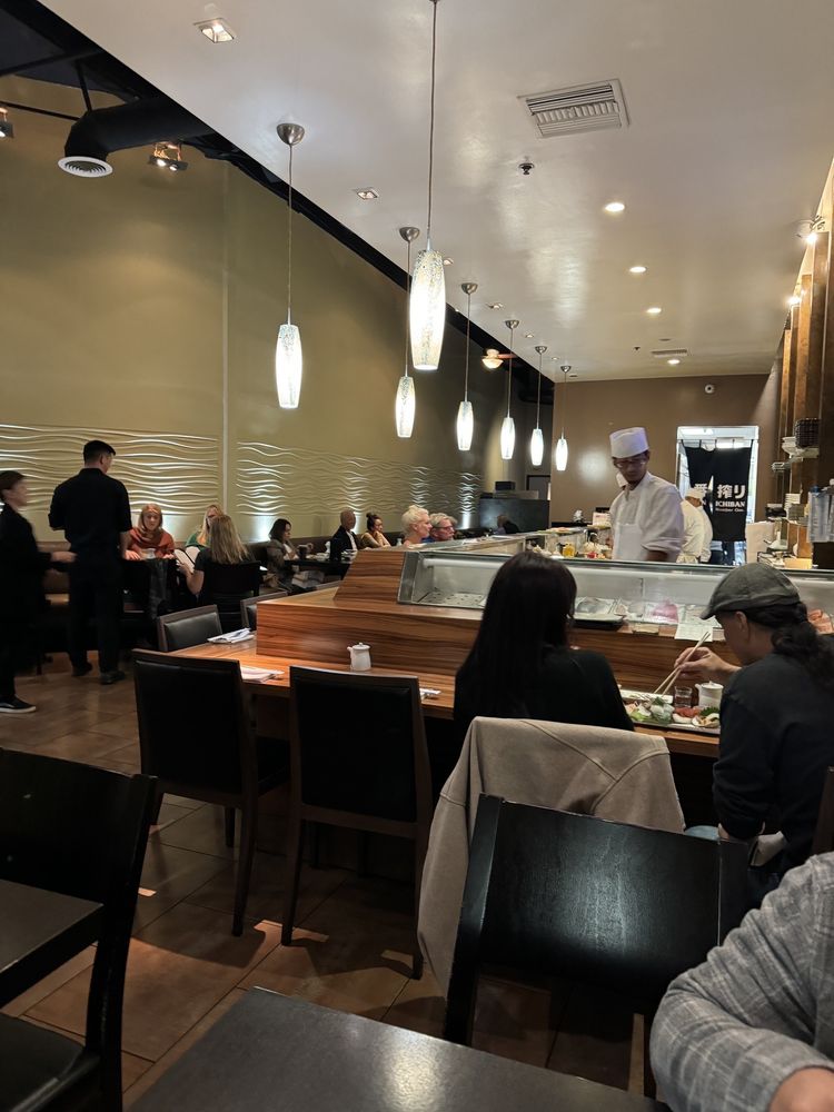 Hashigo Sushi