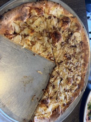 Pizzaiolo wood fired pizza by null