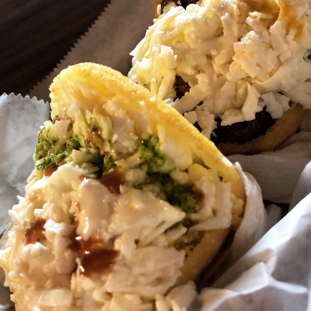 Los Chamos Arepas - Venezuelan Near Me - Carolina, Puerto Rico