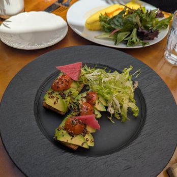 Wormwood - Tartine à l'avocat - French Near Me - San Diego, California Wormwood - Tartine à l'avocat - French Near Me - San Diego, California