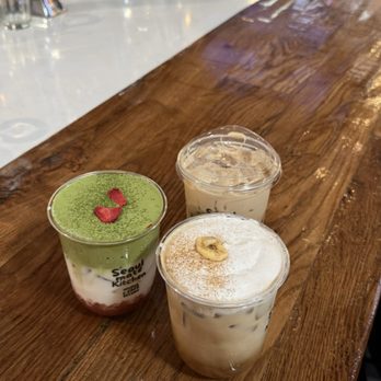Seoulmate Kitchen - Strawberry Matcha Cloud, Banana Cloud Latte, and Kuromitsu Latte - Korean Near Me - Santa Barbara, California Seoulmate Kitchen - Strawberry Matcha Cloud, Banana Cloud Latte, and Kuromitsu Latte - Korean Near Me - Santa Barbara, California