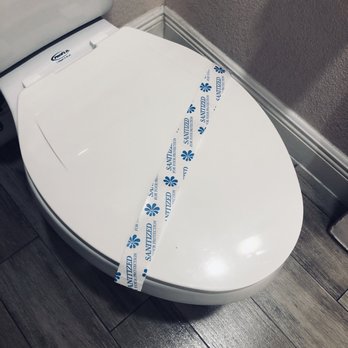 Edgewater Inn - Sanitized toilets. - Hotels Near Me - Reedley, California